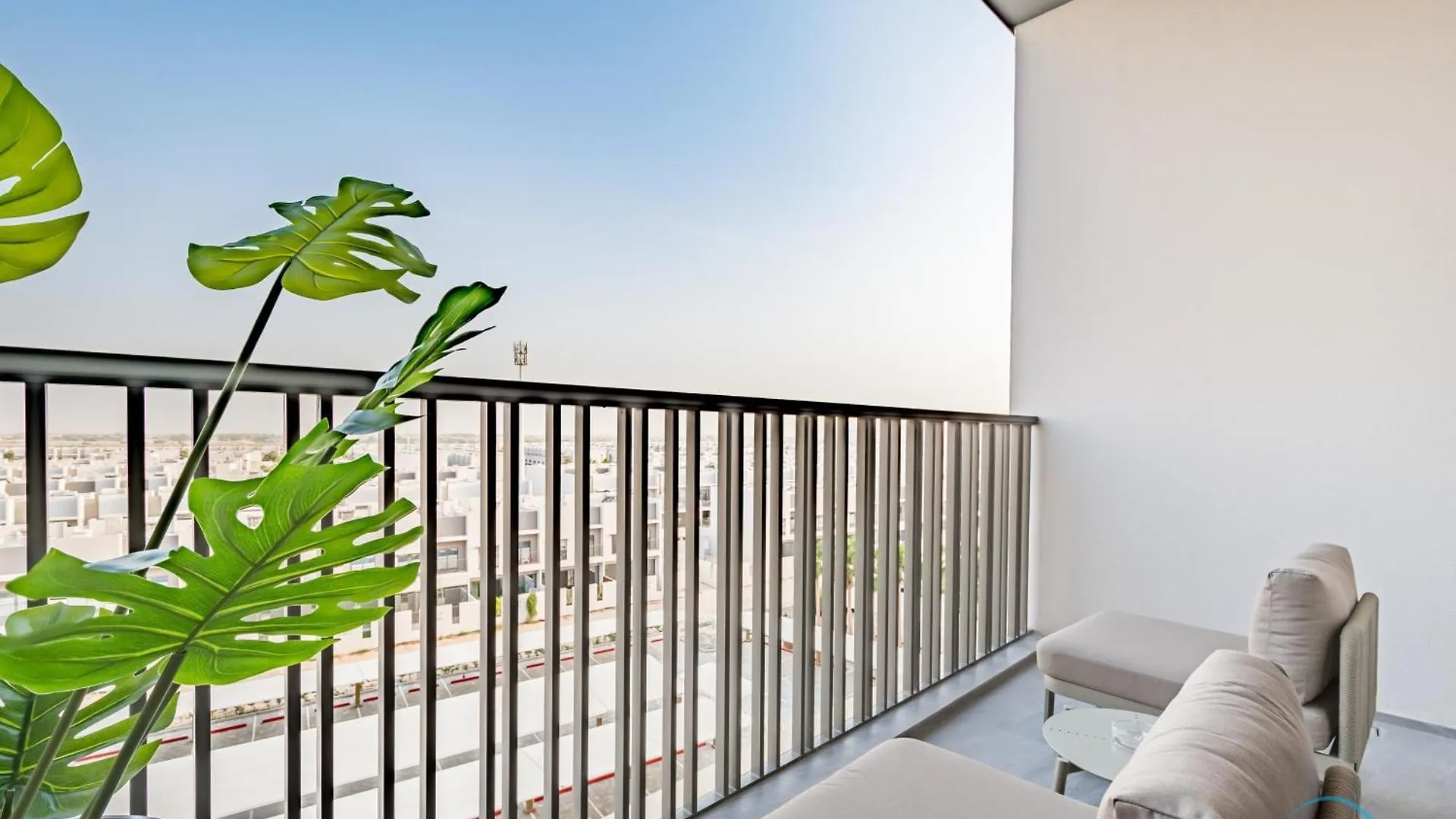 Comfortable Studio At Mag 930, Mohammad Bin Rashid City By Deluxe Holiday Homes ドバイ