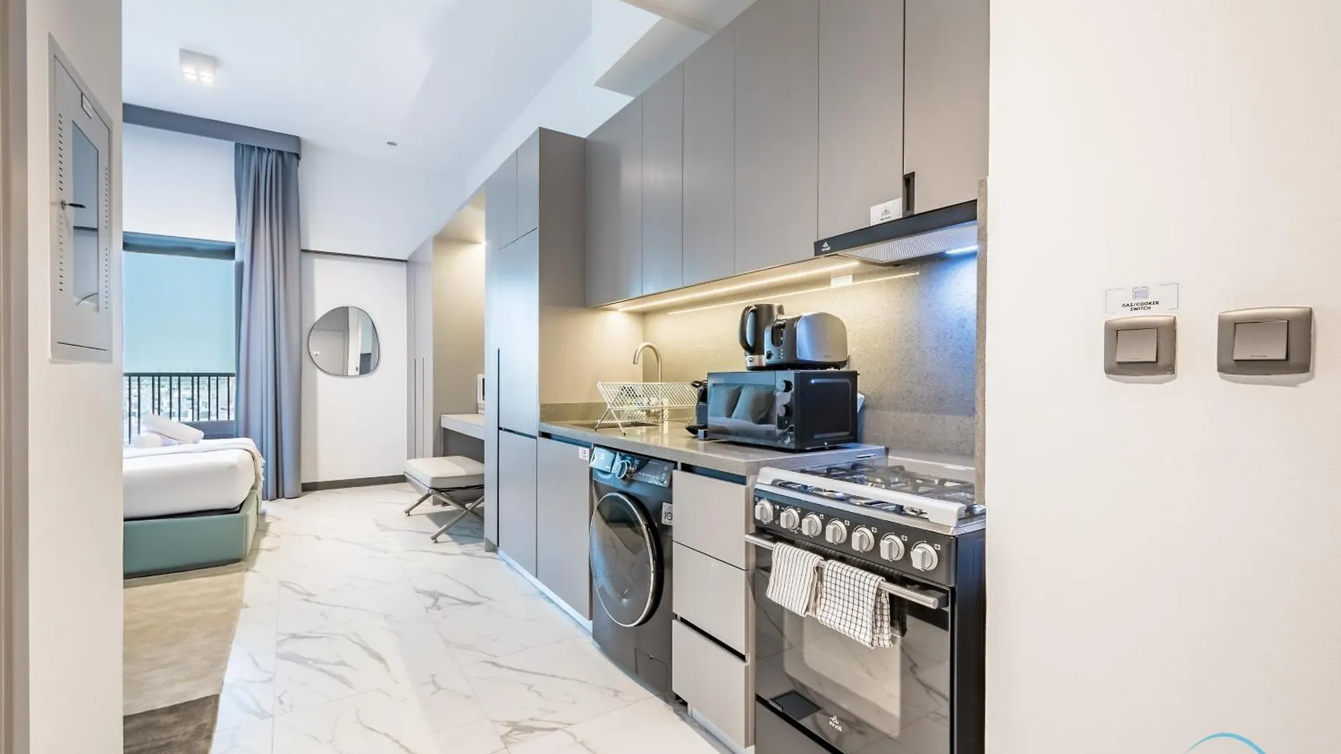 아파트 Comfortable Studio At Mag 930, Mohammad Bin Rashid City By Deluxe Holiday Homes 두바이